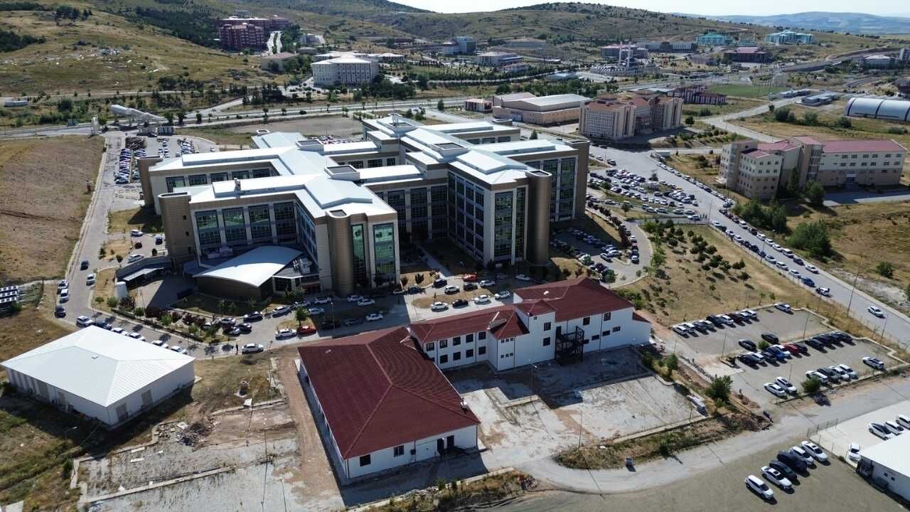 Rektör Evren Yaşar Duyurdu Yozgat Bozok Üniversitesi’nde Yeni Bir Dönem Başlıyor! (3)