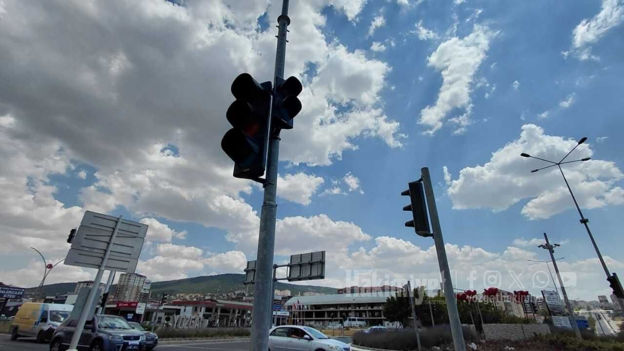 Sanayi Kavşağı’ndaki Acı Olay Unutulmadı! Yozgat’ta Aynı Tehlike Bu Kez Petrol Kavşağında (1)