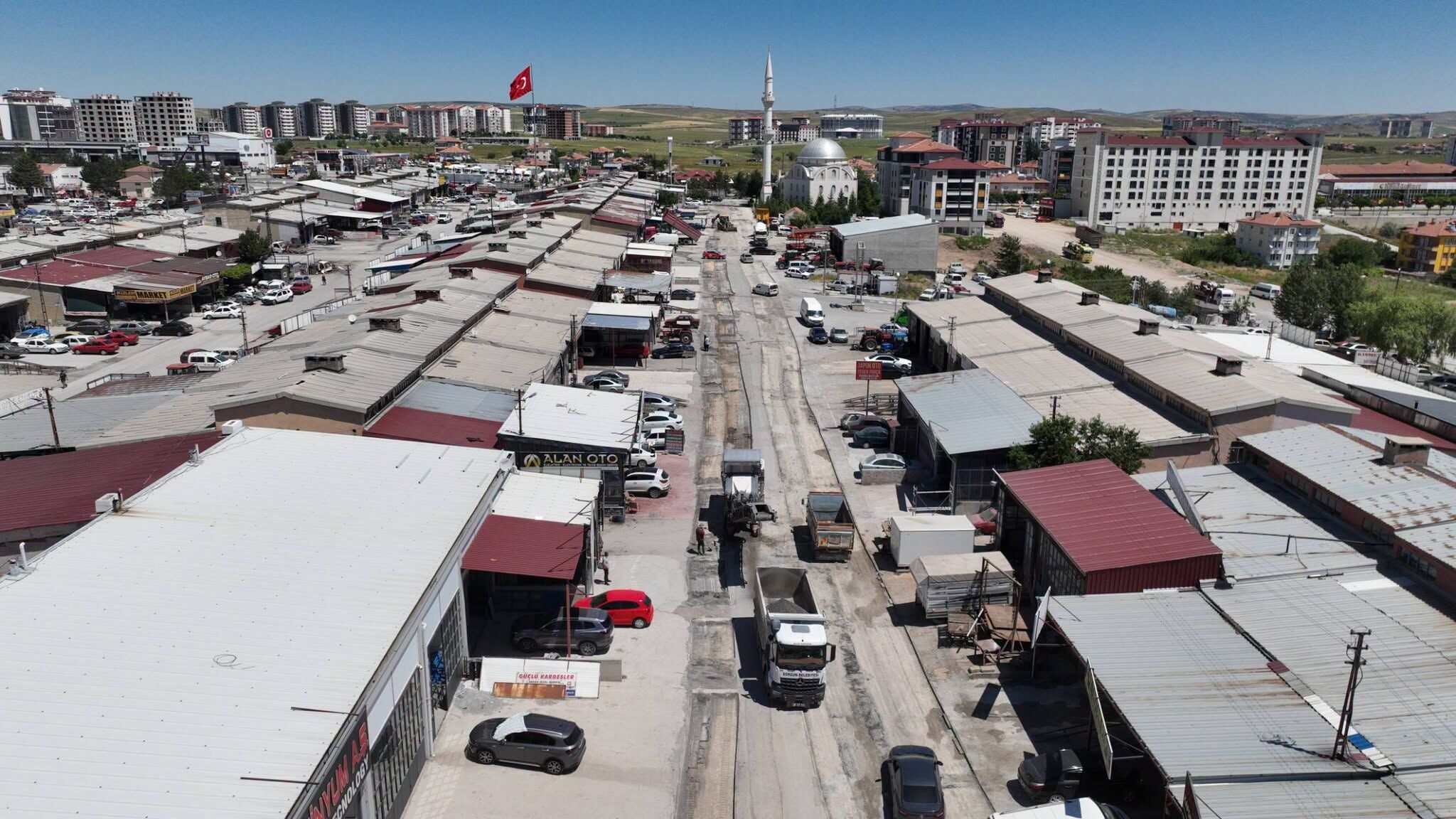 Sorgun Sanayi Sitesinde Asfaltlama Çalışması Sürüyor1