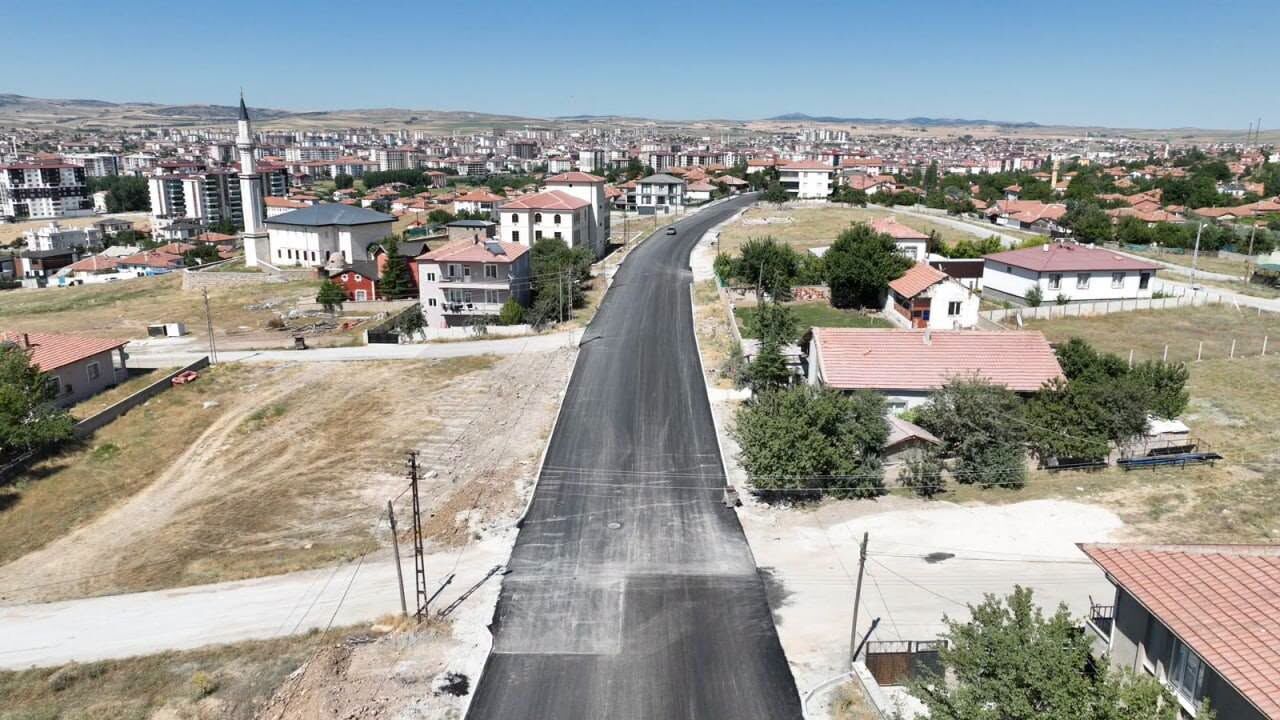 Sorgun'da Yollar Baştan Sona Yenileniyor! Çalışmalar Tam Gaz