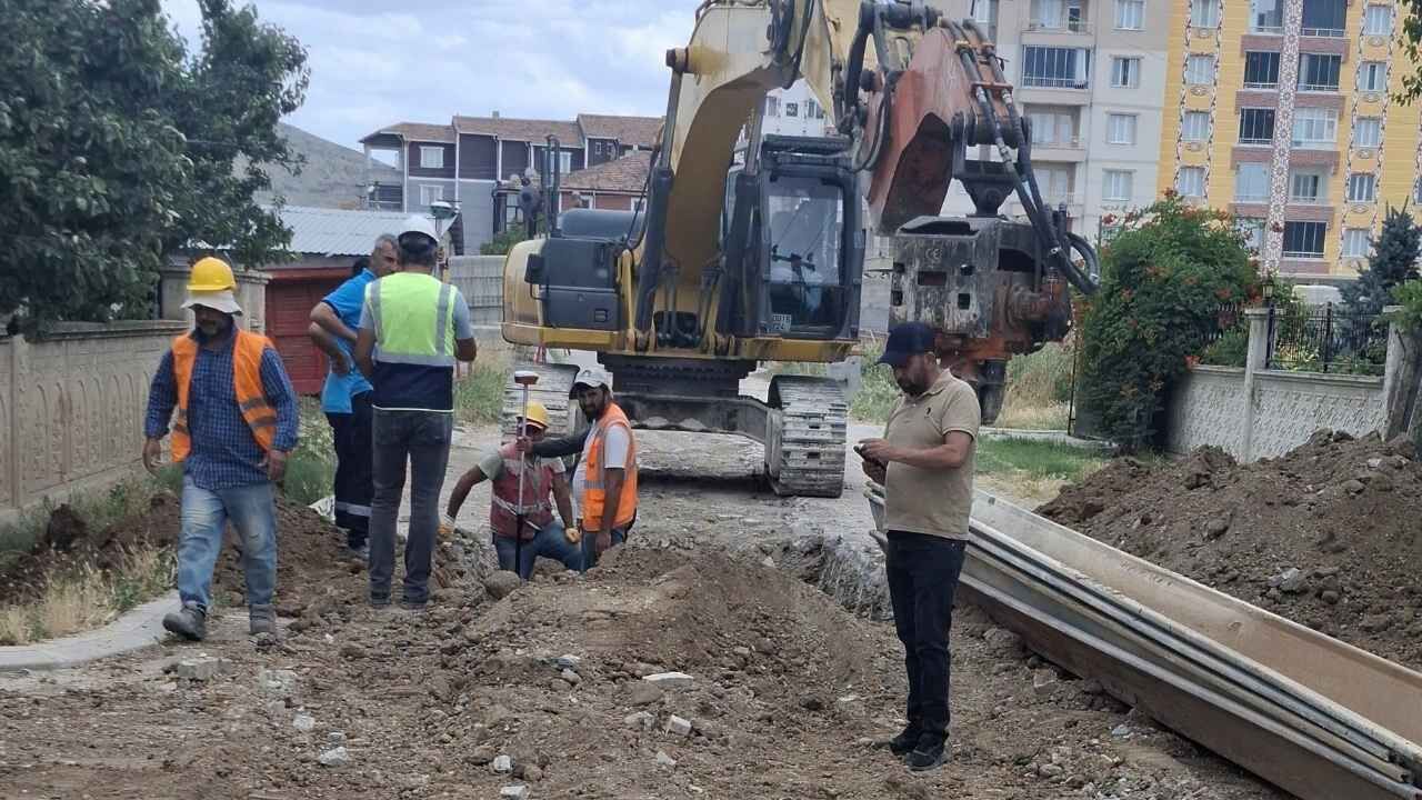 Yerköy'de Altyapı Çalışmaları Hız Kesmeden Devam Ediyor (1)