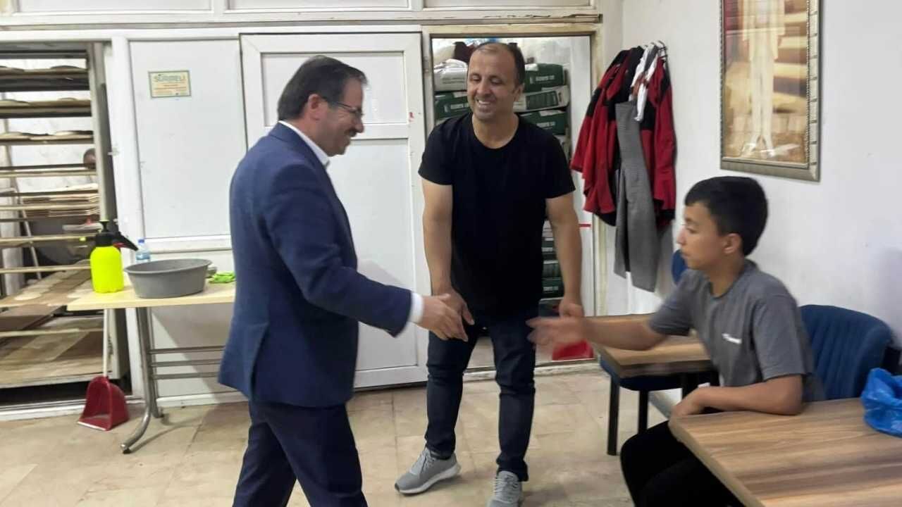 Yozgat Ak Parti Teşkilatı Sahada! Başkan Kandemir Kapı Kapı Dolaşıp Talepleri Dinledi (5)