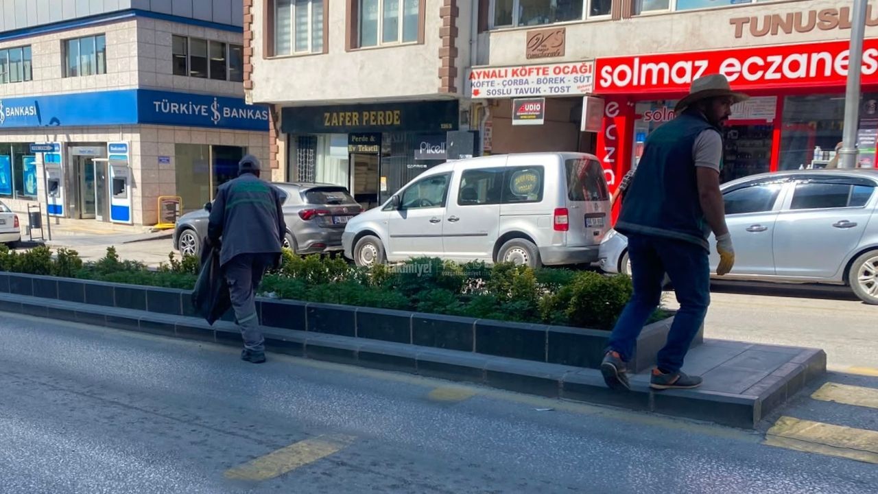 Yozgat Belediyesi Temizlik Çalışmalarına Ara Vermiyor Ekipler Sahada (6)