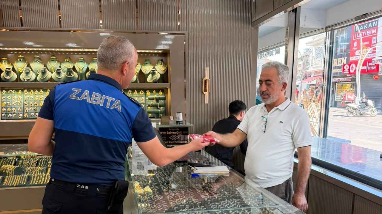 Yozgat Belediyesi Zabıta Ekiplerinden 15 Temmuz Öncesi Anlamlı Hareket (3)