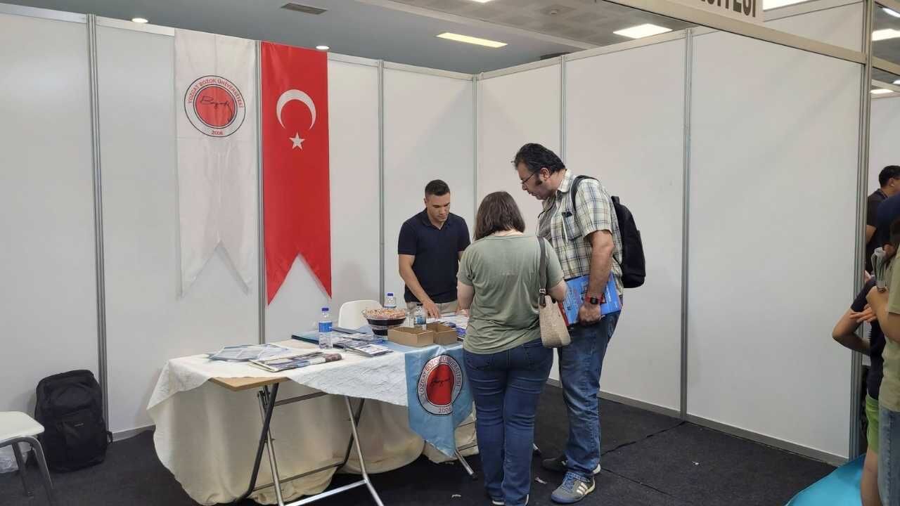 Yozgat Bozok Üniversitesi Başkent'te Sahneye Çıktı Adaylardan Tam Not Aldı! (2)