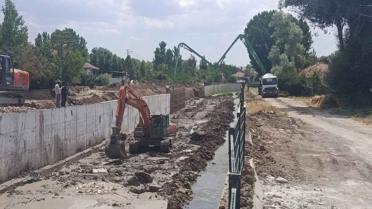 Yozgat Çandır'da Taşkın Koruma Tesisi Çalışmaları Yerinde İncelendi