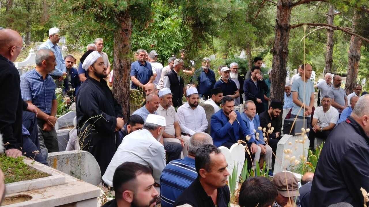 Yozgat Din Hizmetleri Camiasını Üzen Kayıp Merhum Hacı Hasan Kartal Defnedildi (1)