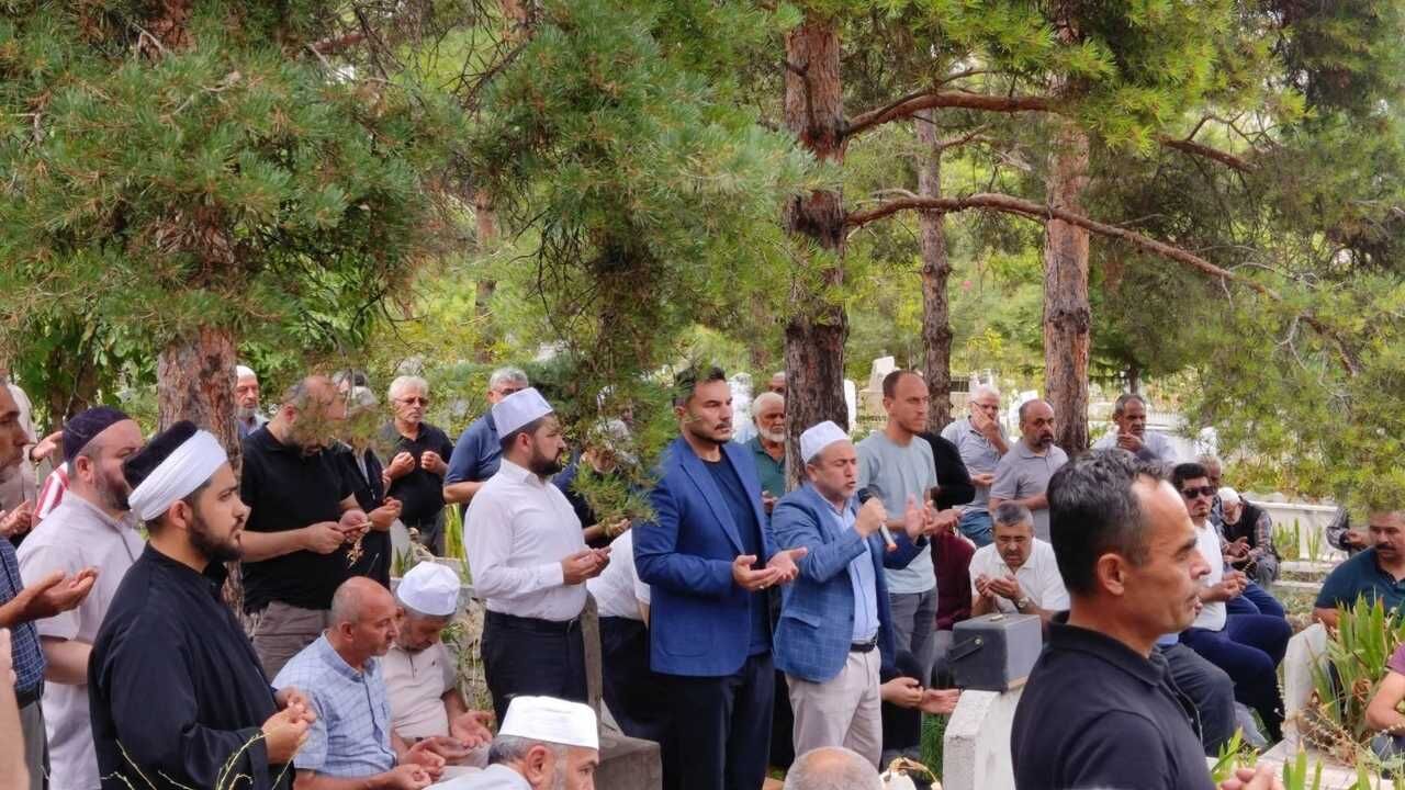 Yozgat Din Hizmetleri Camiasını Üzen Kayıp Merhum Hacı Hasan Kartal Defnedildi (3)