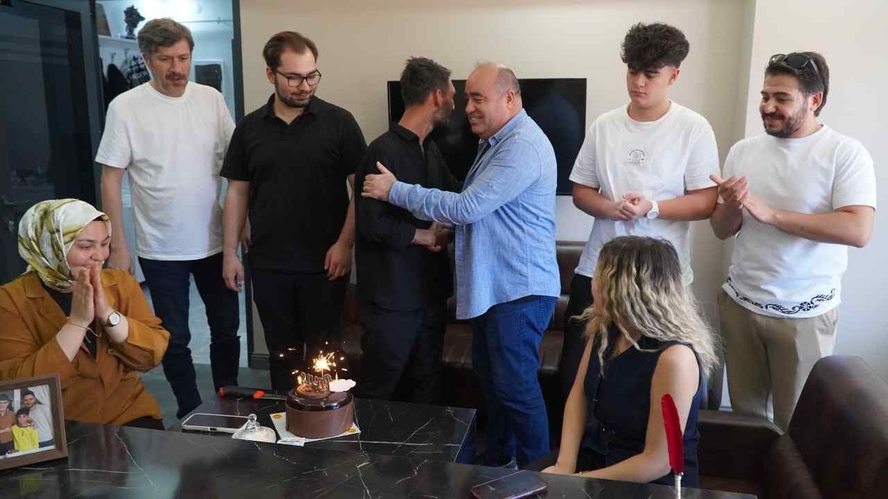 Yozgat Hakimiyet Gazetesinden Akgül’e Doğum Günü Sürprizi (2)