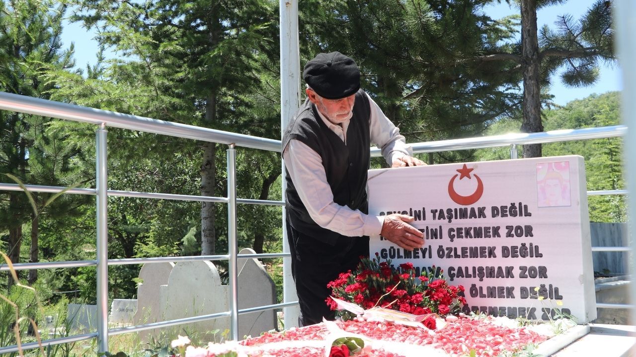 Yozgat'ın 15 Temmuz Şehidi Anısı Evlerindeki Özel Odada Yaşıyor (2)