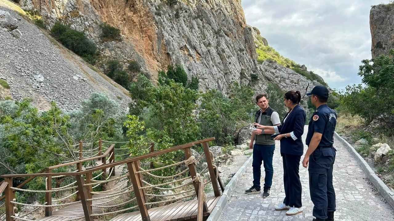 Yozgat'ın Kadın Kaymakamı Sahaya İndi (1)