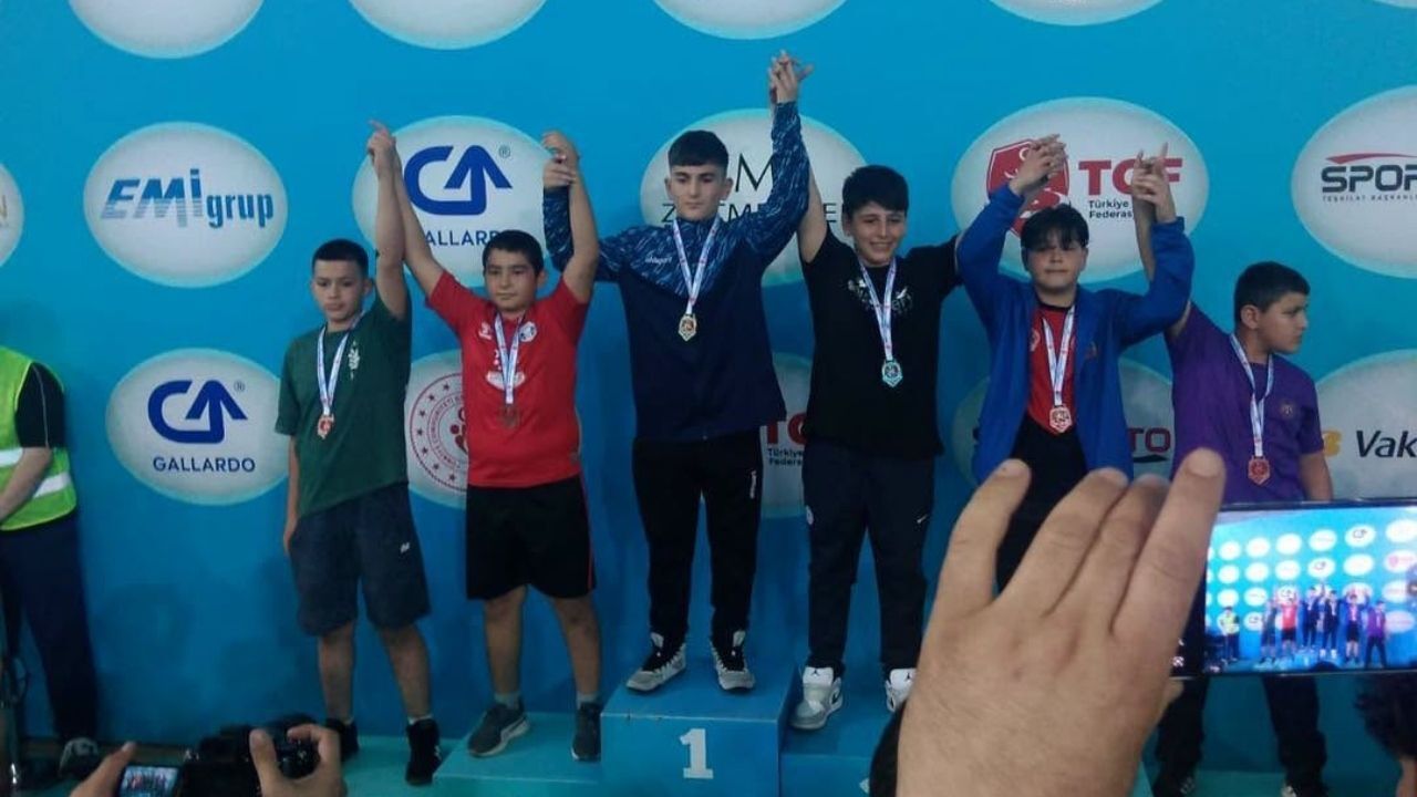 Yozgat'ın Yiğidi Hamza Gül Kimseye Puan Vermeden Şampiyon Oldu (1)