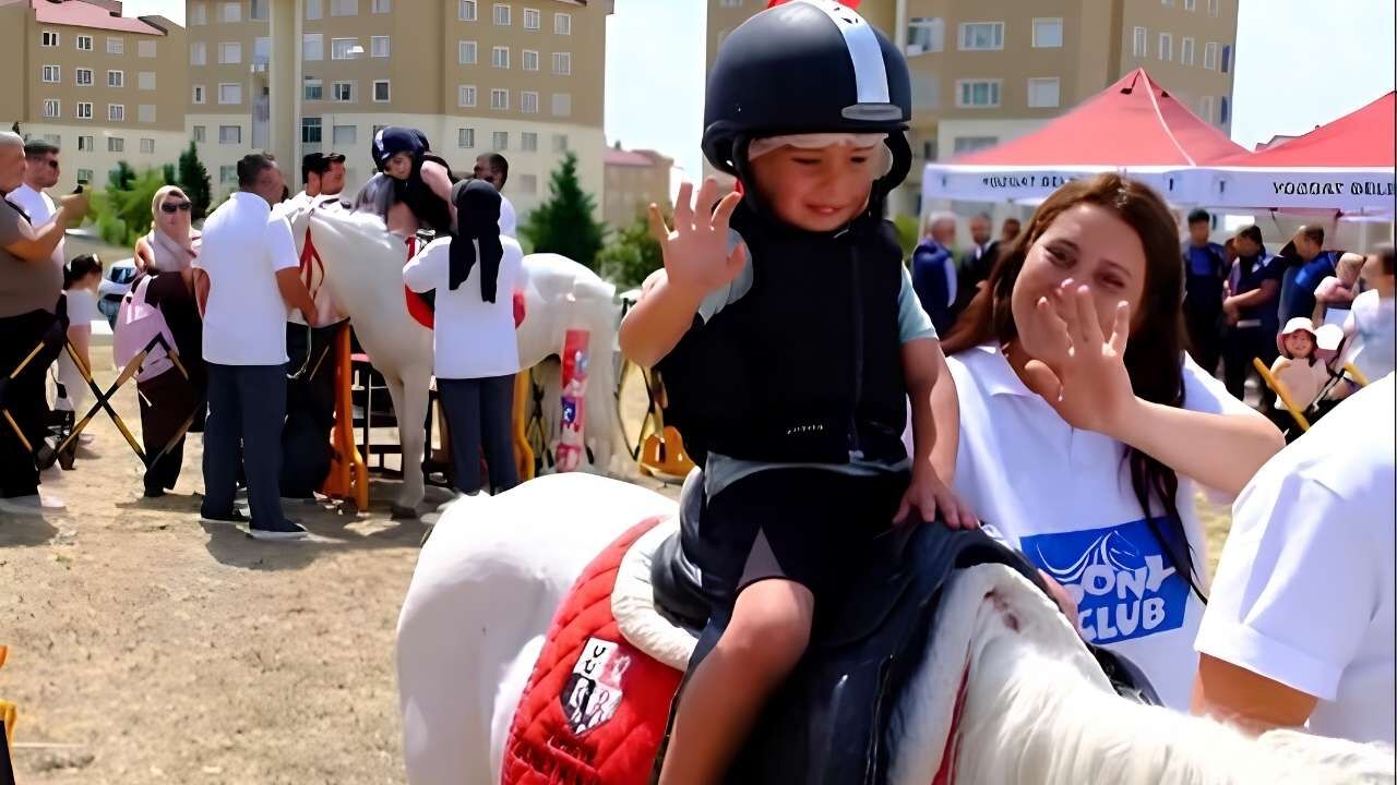 Yozgatlı Çocuklar Pony Club Bugün Kuzeypark'ta! (1)