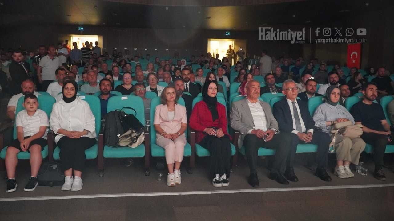 Yozgatlı Ünlü Sanatçıdan Dikkat Çeken Çağrı Sma Ve Dmd Çocuklar İçin Devlet El Atmalı! (2)