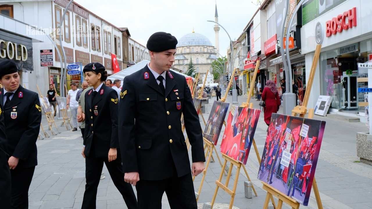 Yozgat’ta 15 Temmuz Ruhu Fotoğraflarla Yeniden Canlandı! (7)