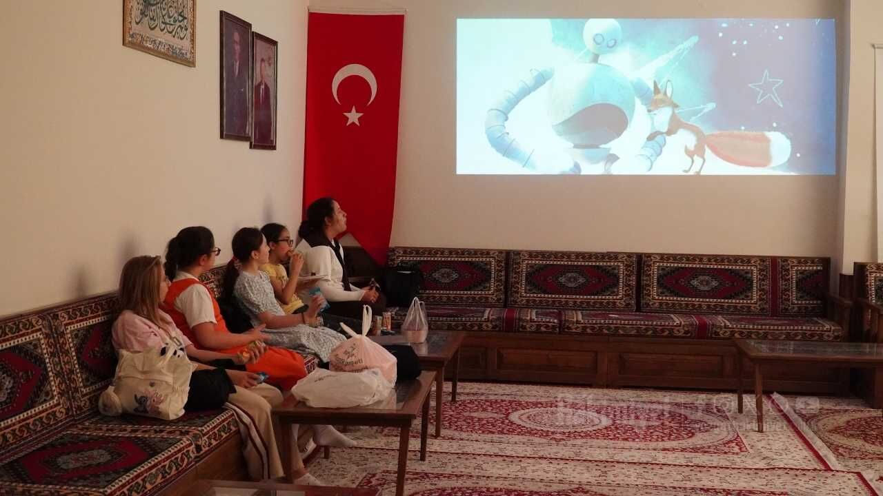 Yozgat'ta Boş Zamanını Verimli Değerlendirmek İsteyen Gençler Bu Adreste Buluşuyor! (4)