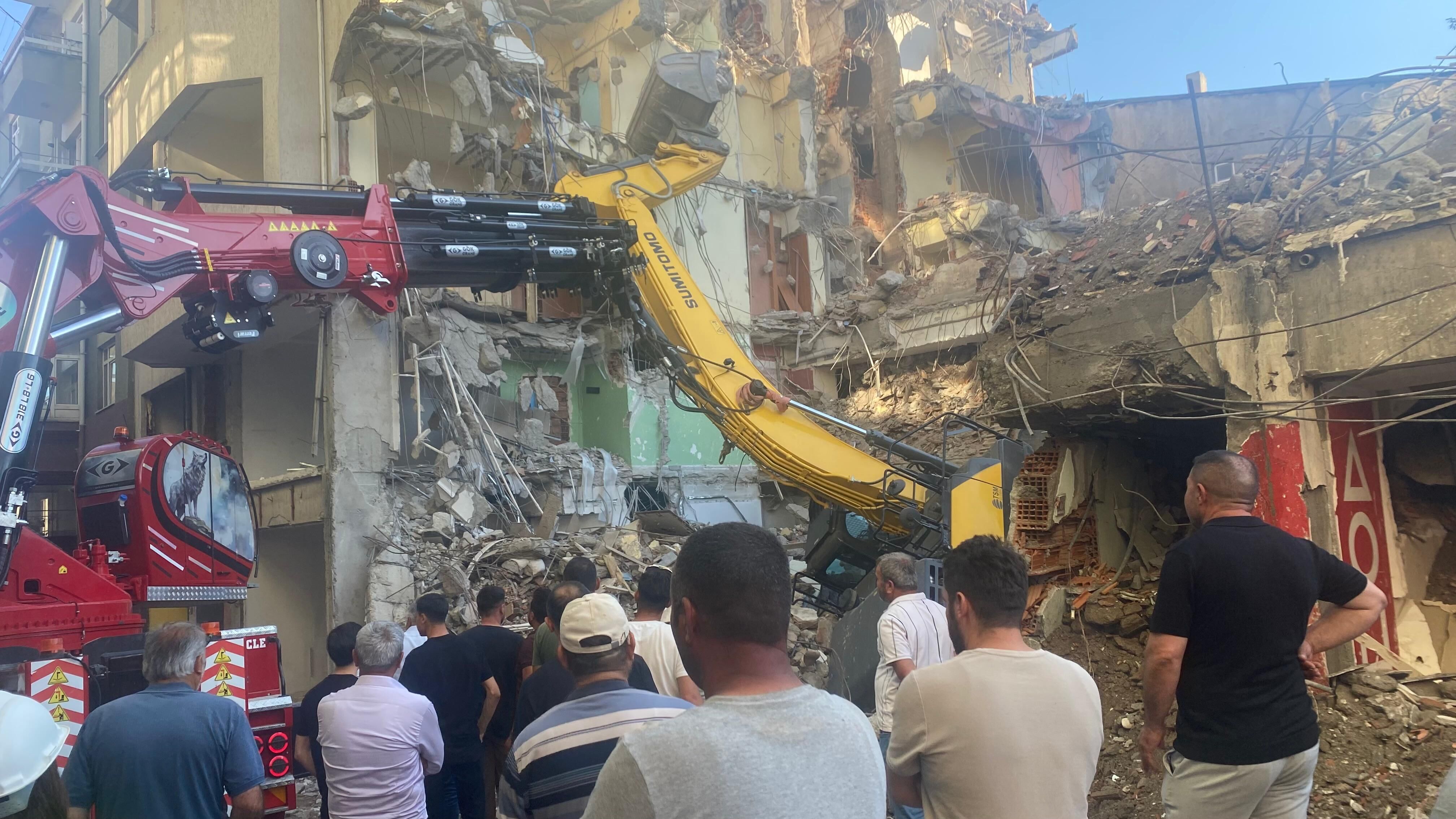 Yozgat'ta Devrilen Vinç Kaldırılamadı, İzlenme Rekoru Kırdı1