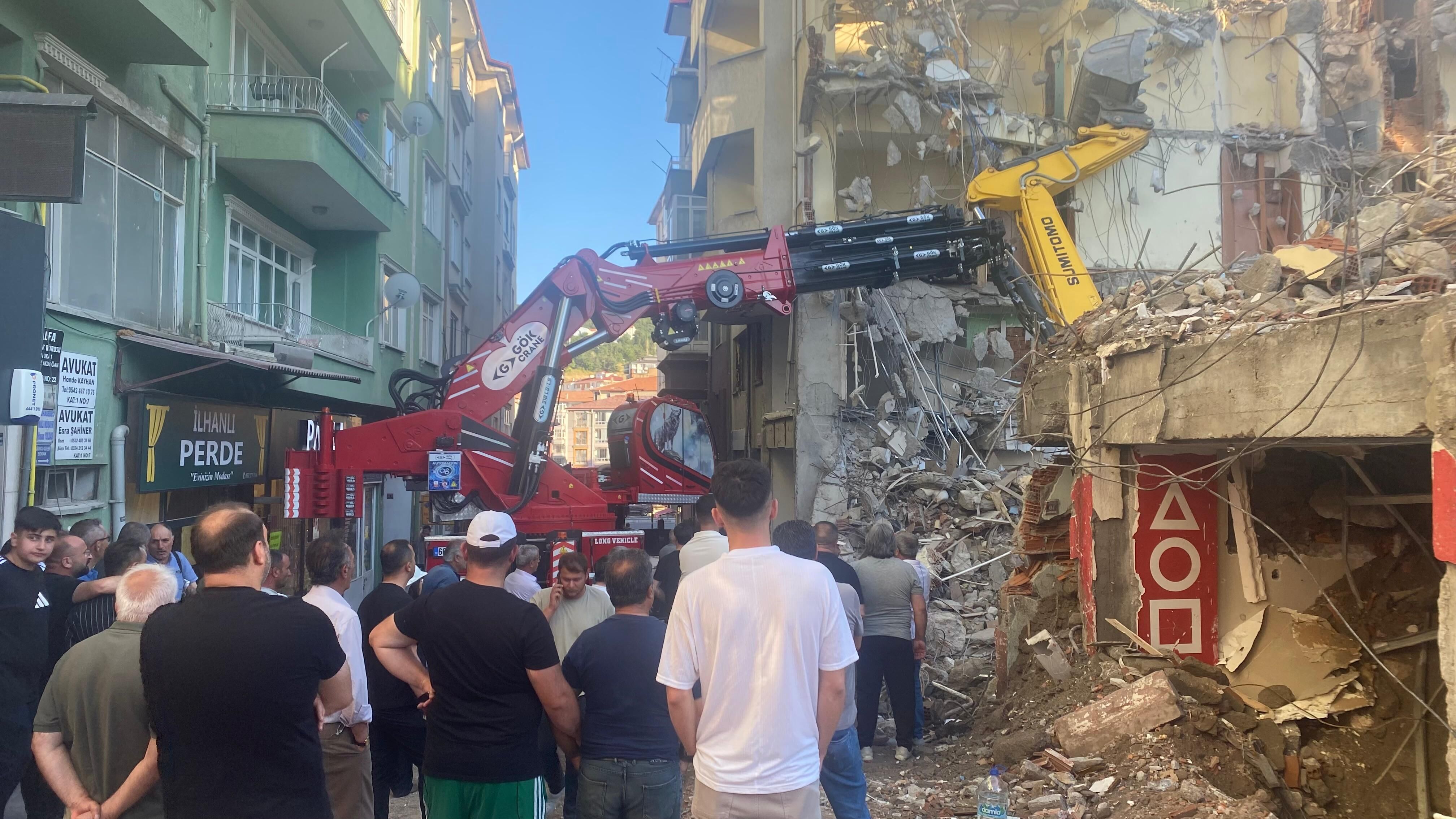 Yozgat'ta Devrilen Vinç Kaldırılamadı, İzlenme Rekoru Kırdı3