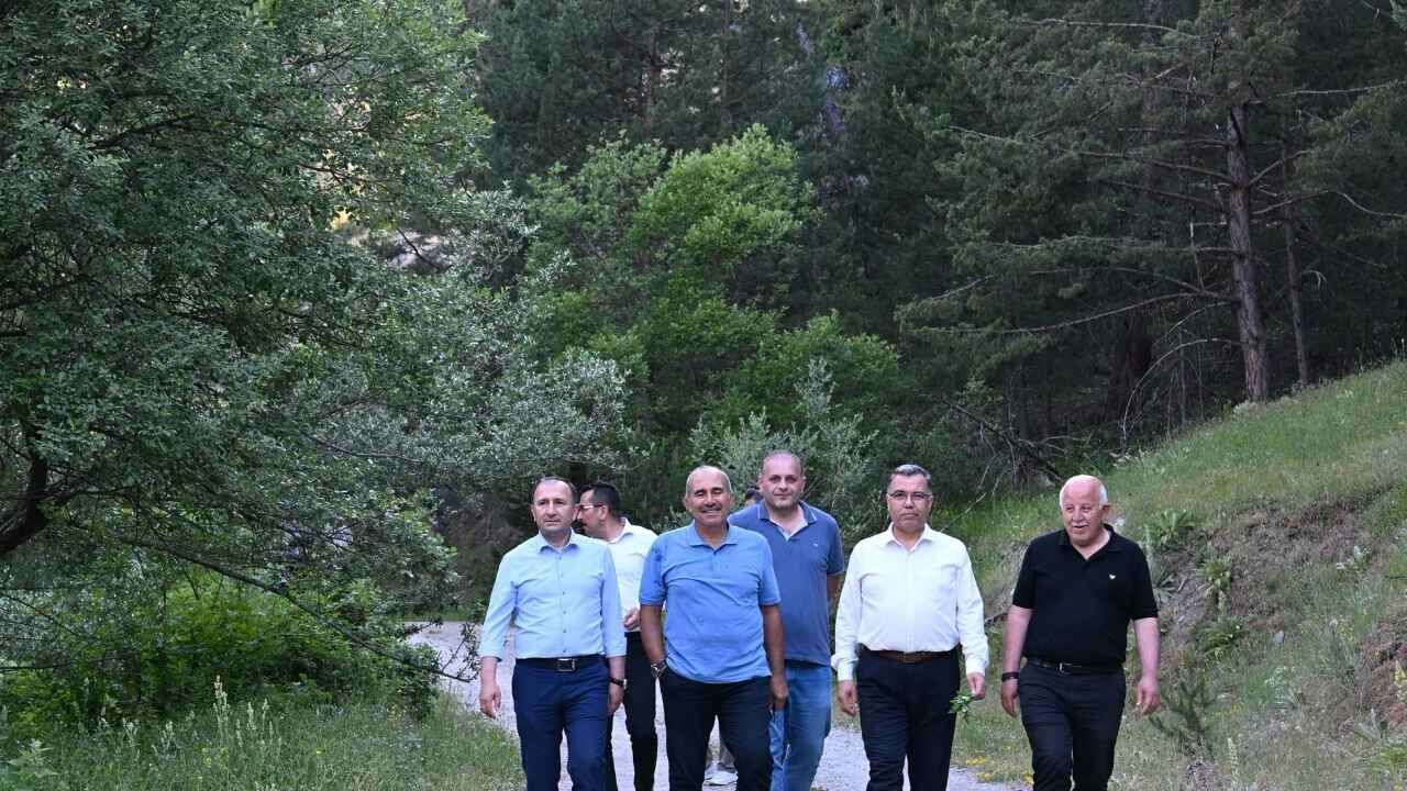 Yozgat'ta Eğitim Ailesi Doğada Güç Birliği Yaptı (1)