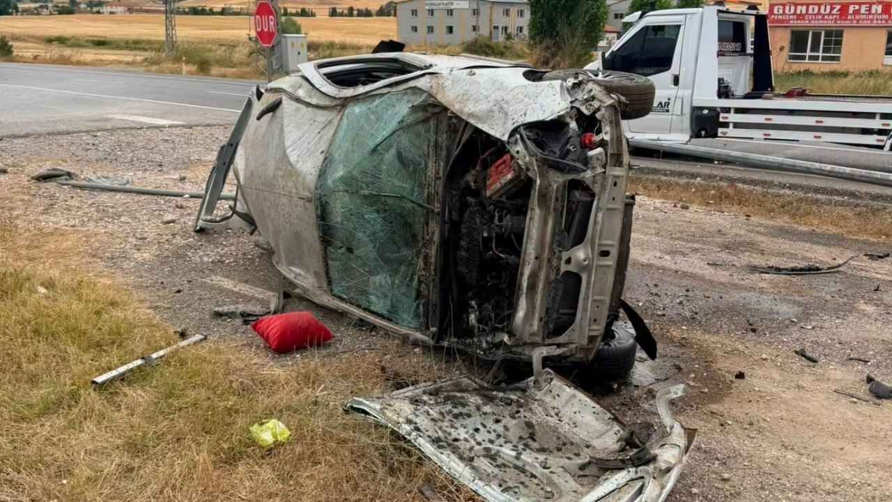 Yozgat'ta Feci Kaza! 2 Kişi Hayatını Kaybetti, 3 Yaralı (1)