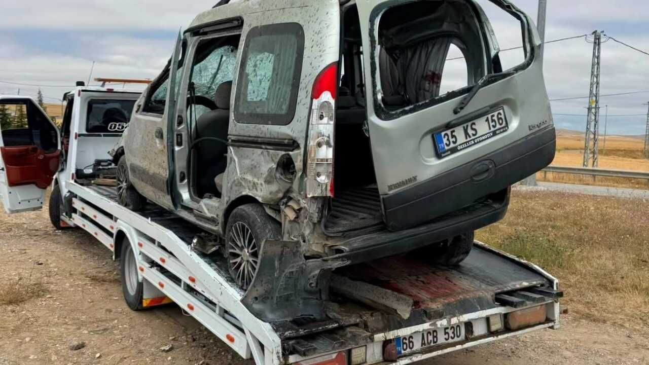 Yozgat'ta Feci Kaza! 2 Kişi Hayatını Kaybetti, 3 Yaralı
