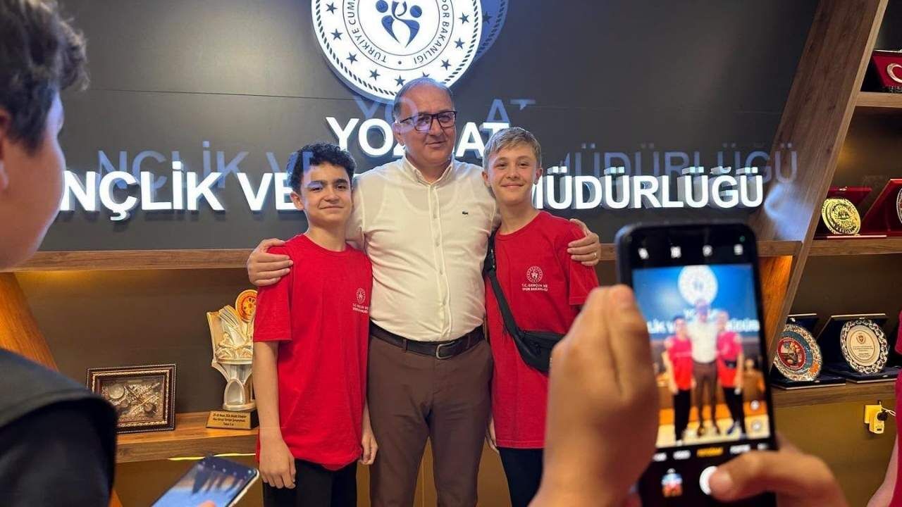 Yozgat'ta Gençliğin Müdürü Bilecik'ten Gelen Gençleri Ağırladı (2)