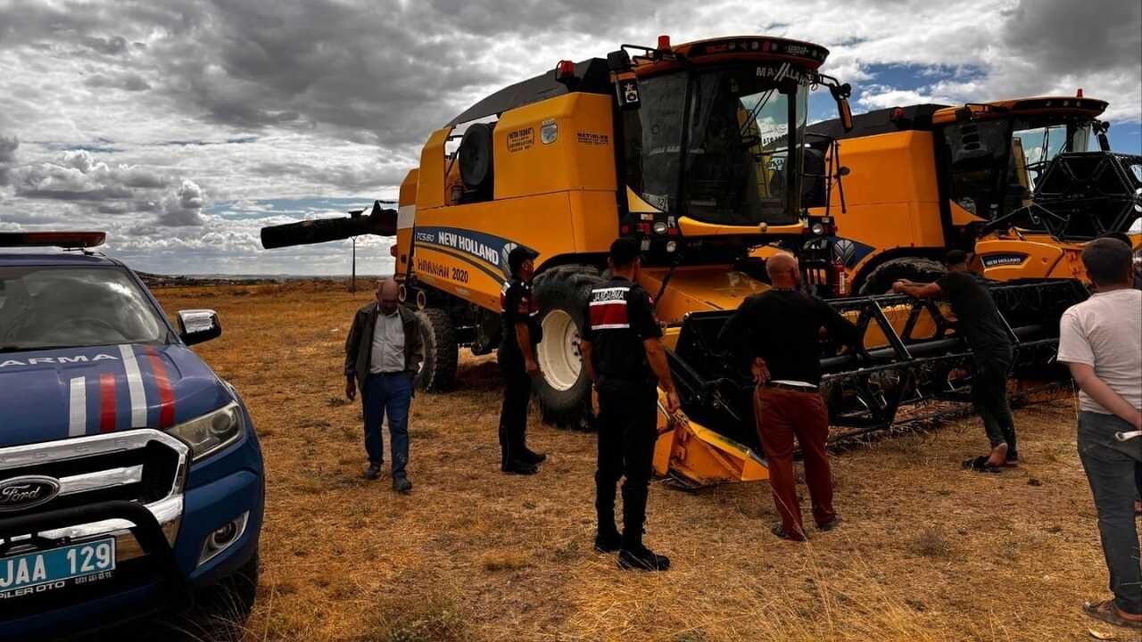 Yozgat’ta Hasat Mesaisi Sürerken Jandarmadan Kritik Saha Kontrolü! (2)