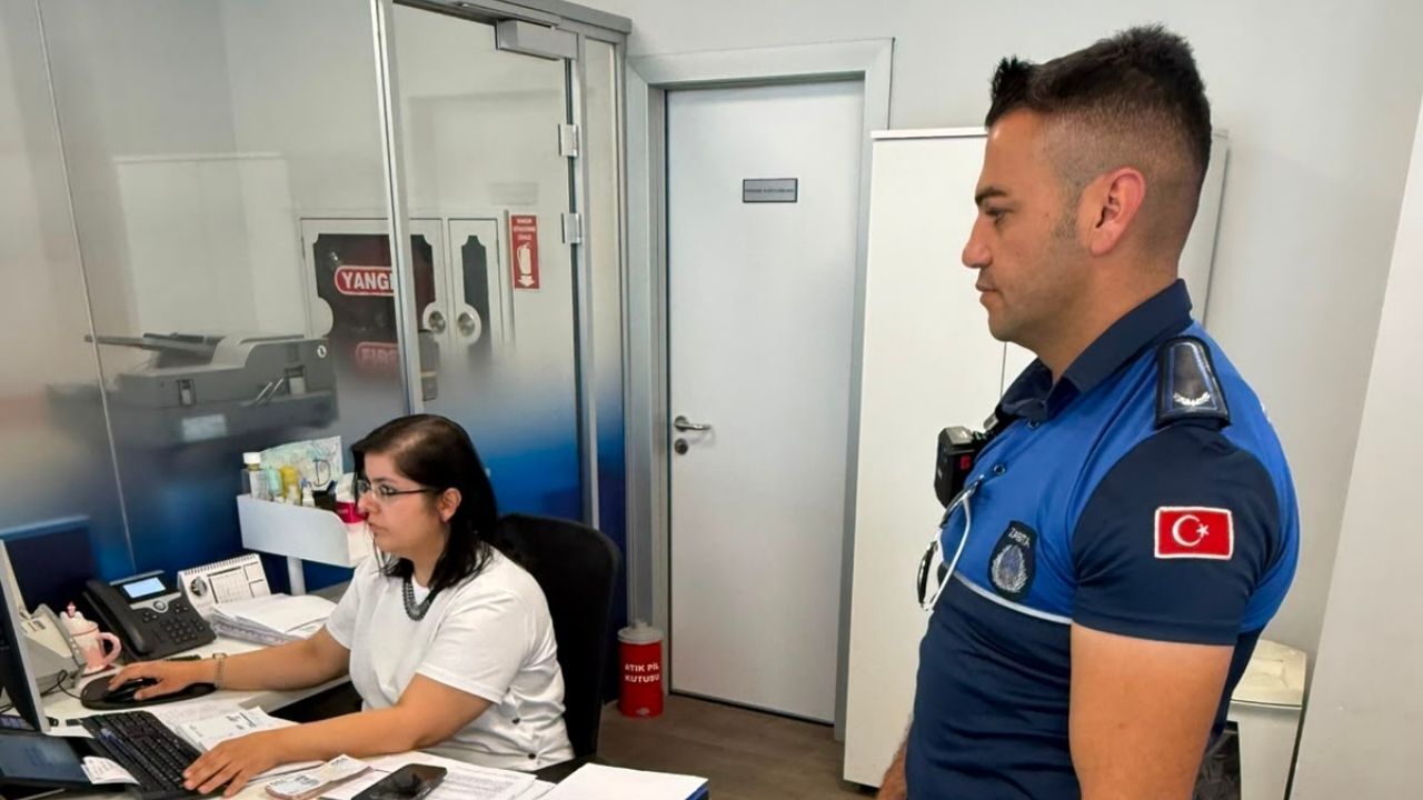 Yozgat'ta İnsanlık Ölmemiş Dedirten Olay Atm'de Unutulan Para Sahibine Ulaştırıldı (2)