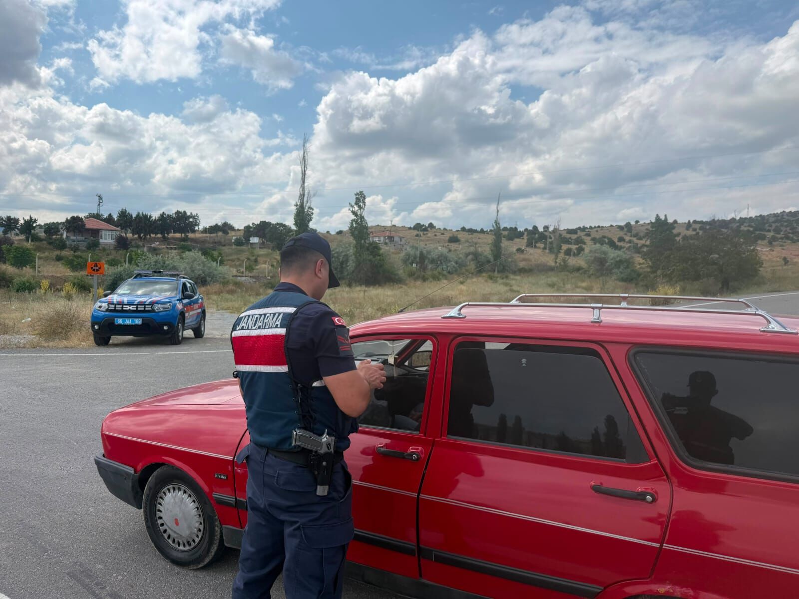 Yozgat'ta Jandarmadan Dev Huzur Operasyonu! Binlerce Kişi Sorgulandı1