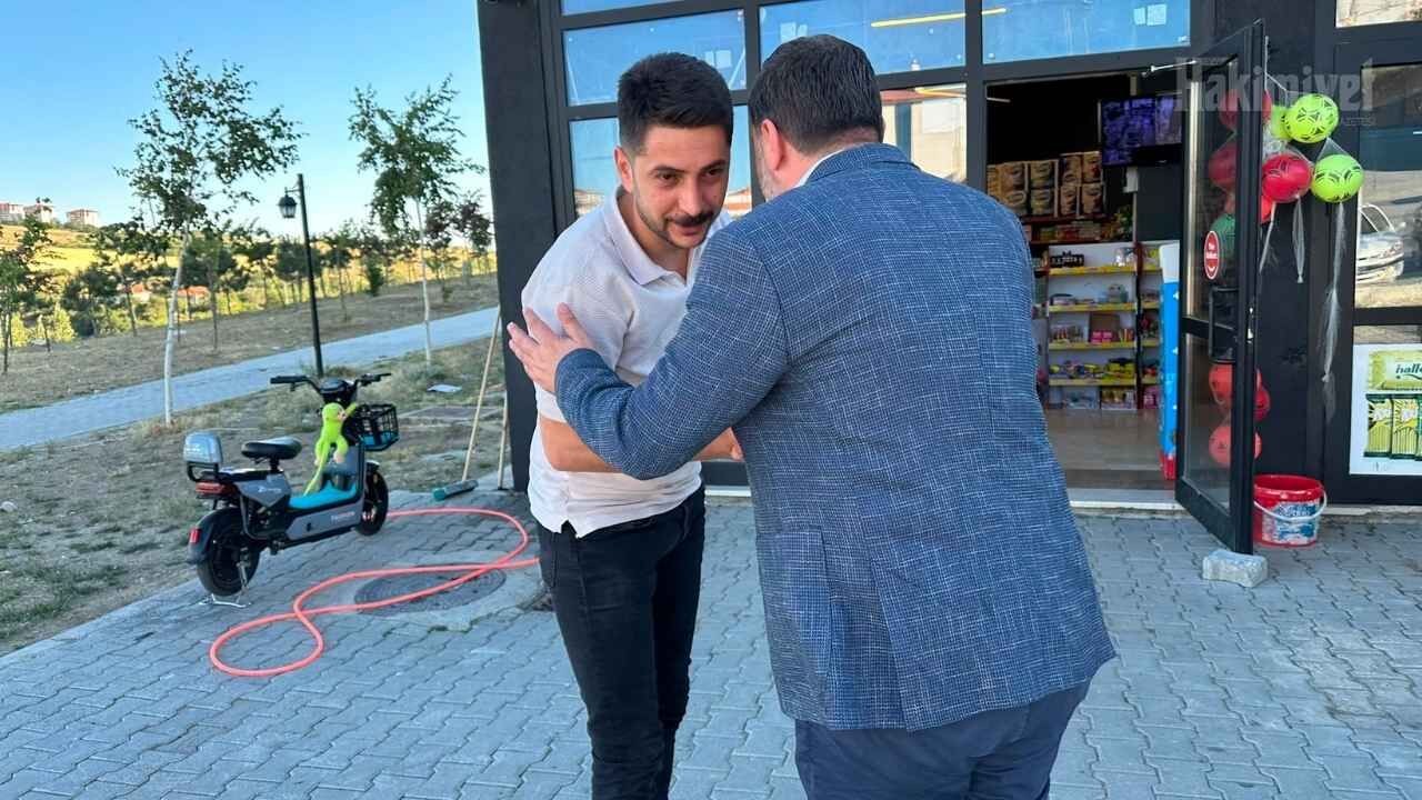 Yozgat'ta Mhp Teşkilatı Sahada Tekin Irgatoğlu Vatandaşı Dinliyor (1)