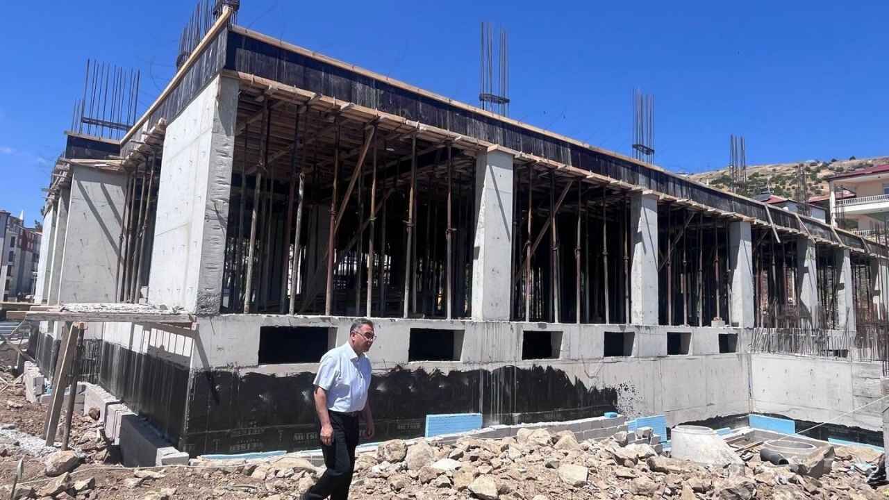 Yozgat'ta Okul Ve Pansiyon İnşaatları Yakından Takip Ediliyor (1)