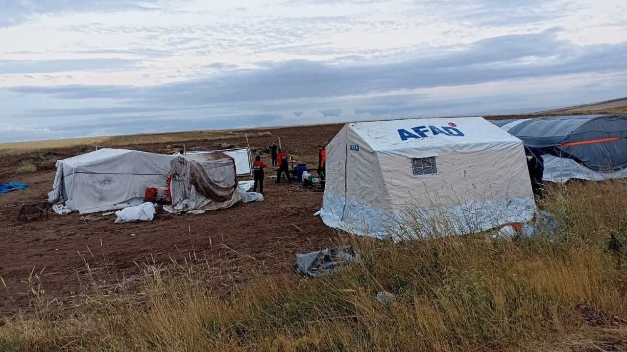 Yozgat’ta Olumsuz Hava Şartları Barınma Krizine Yol Açtı Afad Harekete Geçti! (3)