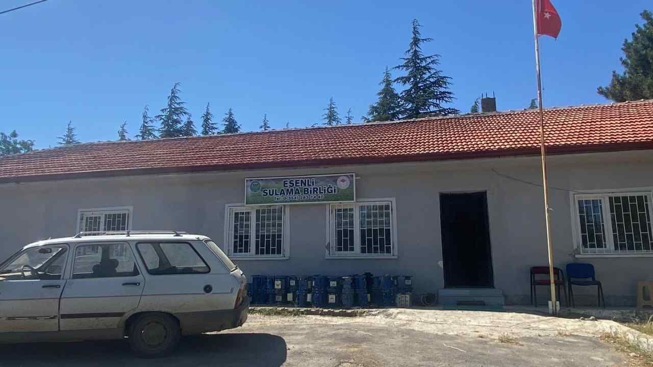 Yozgat'ta Sulama Sezonu Başladı, Gelin Güllü Barajı Güven Verdi (3)