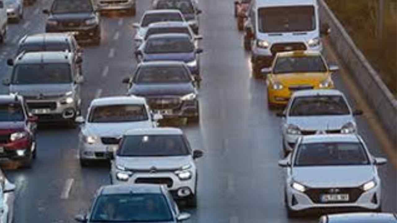 Yozgat'ta Trafik Yoğunluğu Arttı, Çevre Yolu Şart (3)