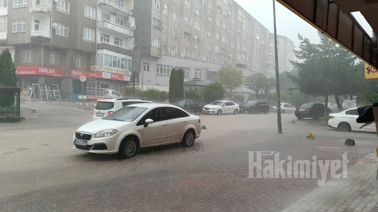 Yozgat'ta Yağmur Bastırdı, Yollar Göl Oldu