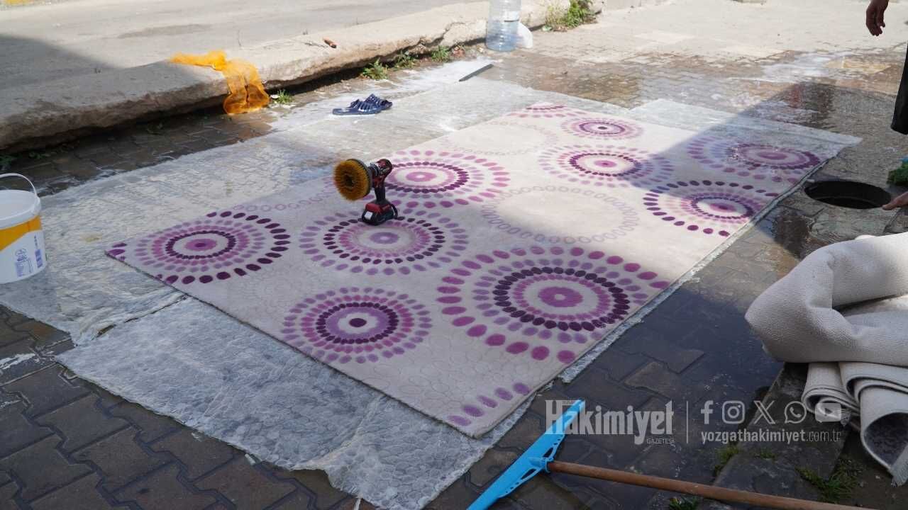 Yozgat'ta Yaz Temizliği Başladı, Halılar Kaynak Suyunda Yıkanıyor (2)