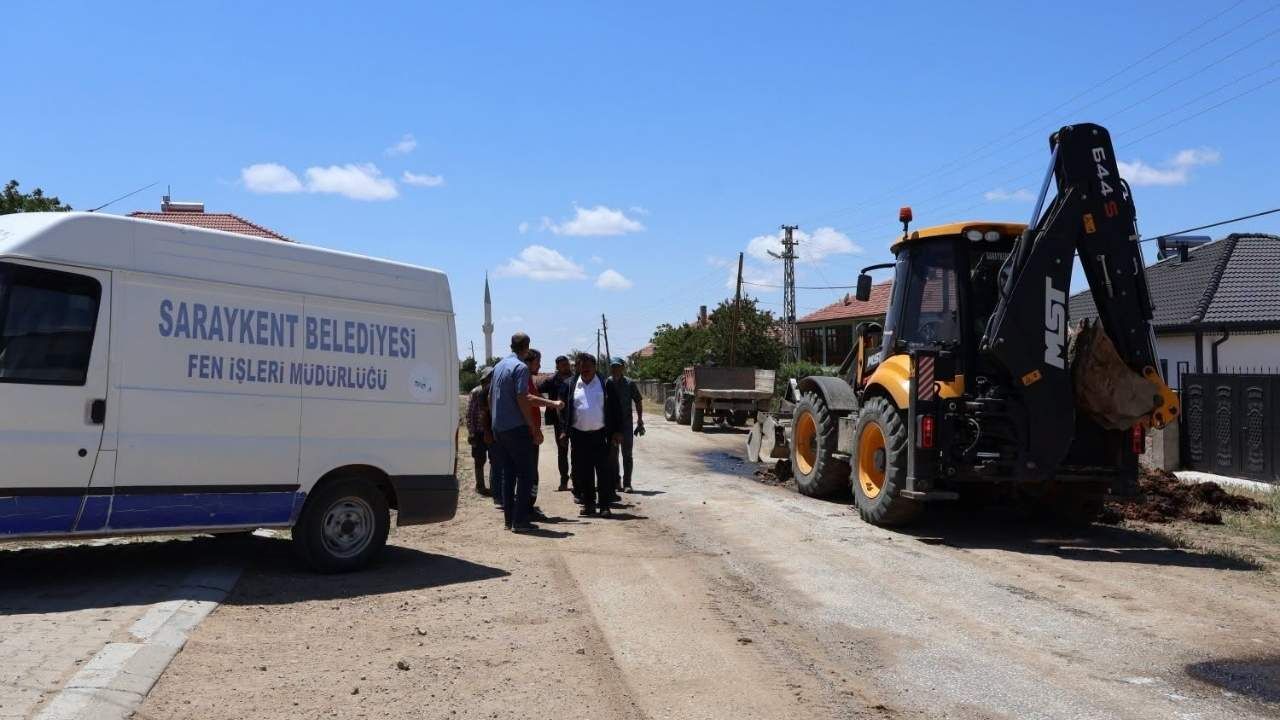 Yozgat'ta Yol Hamlesi! Saraykent'te Asfalt Çalışmaları Hız Kesmiyor (1)