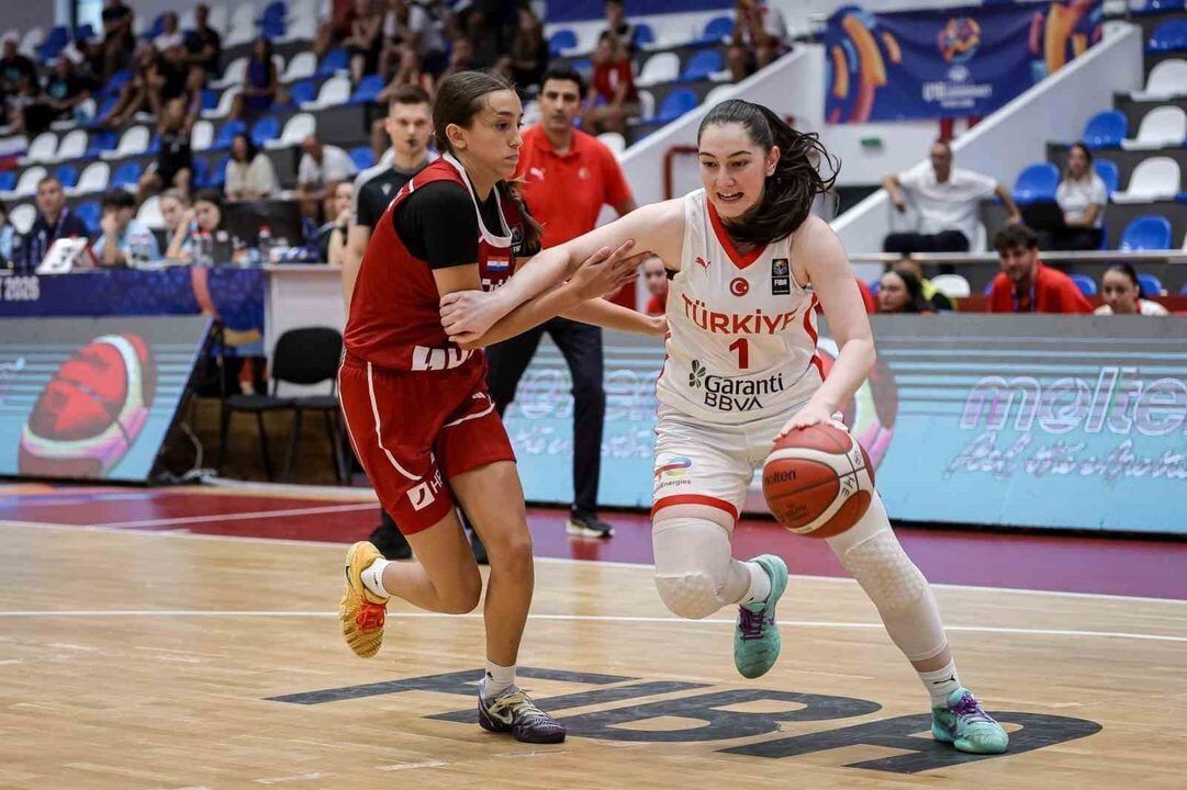 16 Yas Alti Yildiz Kiz Milli Takimi Hirvatistan I 61 40 Yendi Ceyrek 20260818 2-1