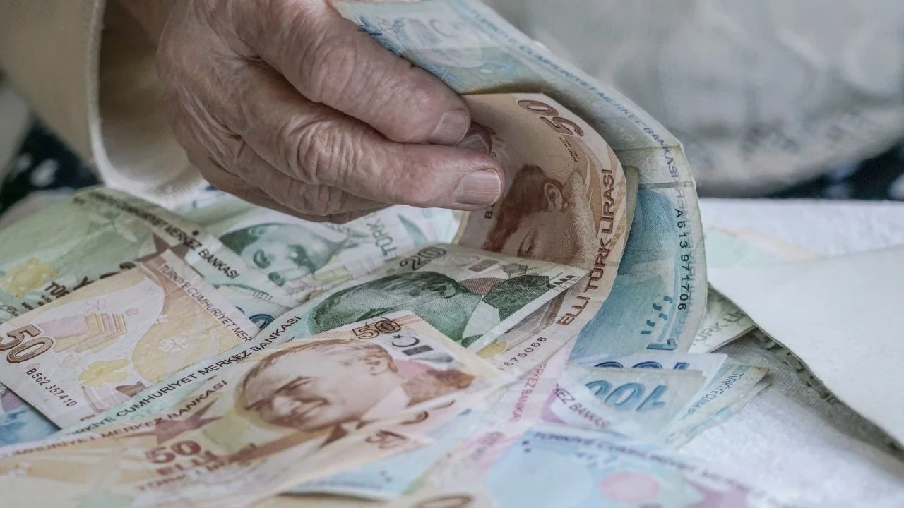 Ağustos 2026 Emekli Promosyonları Güncellendi! Hangi Banka Ne Kadar Promosyon Veriyor