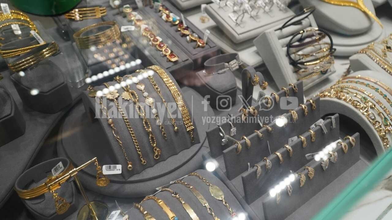 Altın Fiyatlarında Rekor Rekora Geldi! Yozgat Sarraflar Odası Başkanı’ndan Kritik Uyarı (4)