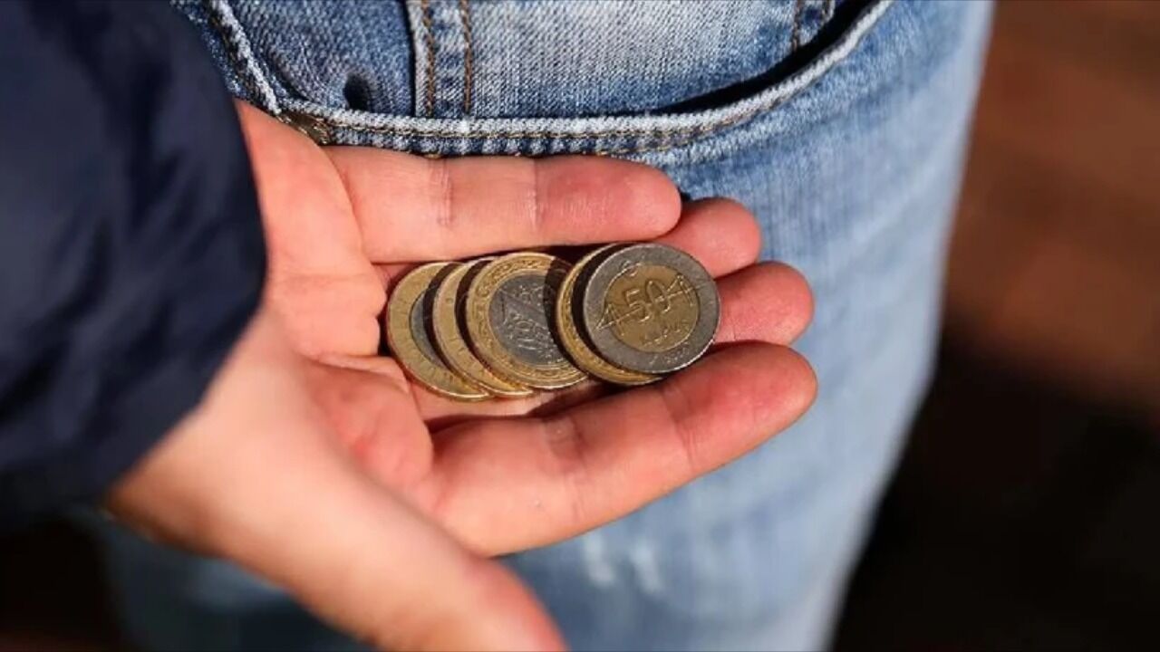 Cebinizdeki 1 Liralara Dikkat! Hatalı Basılanlar Binlerce Liraya Satılıyor! (1)