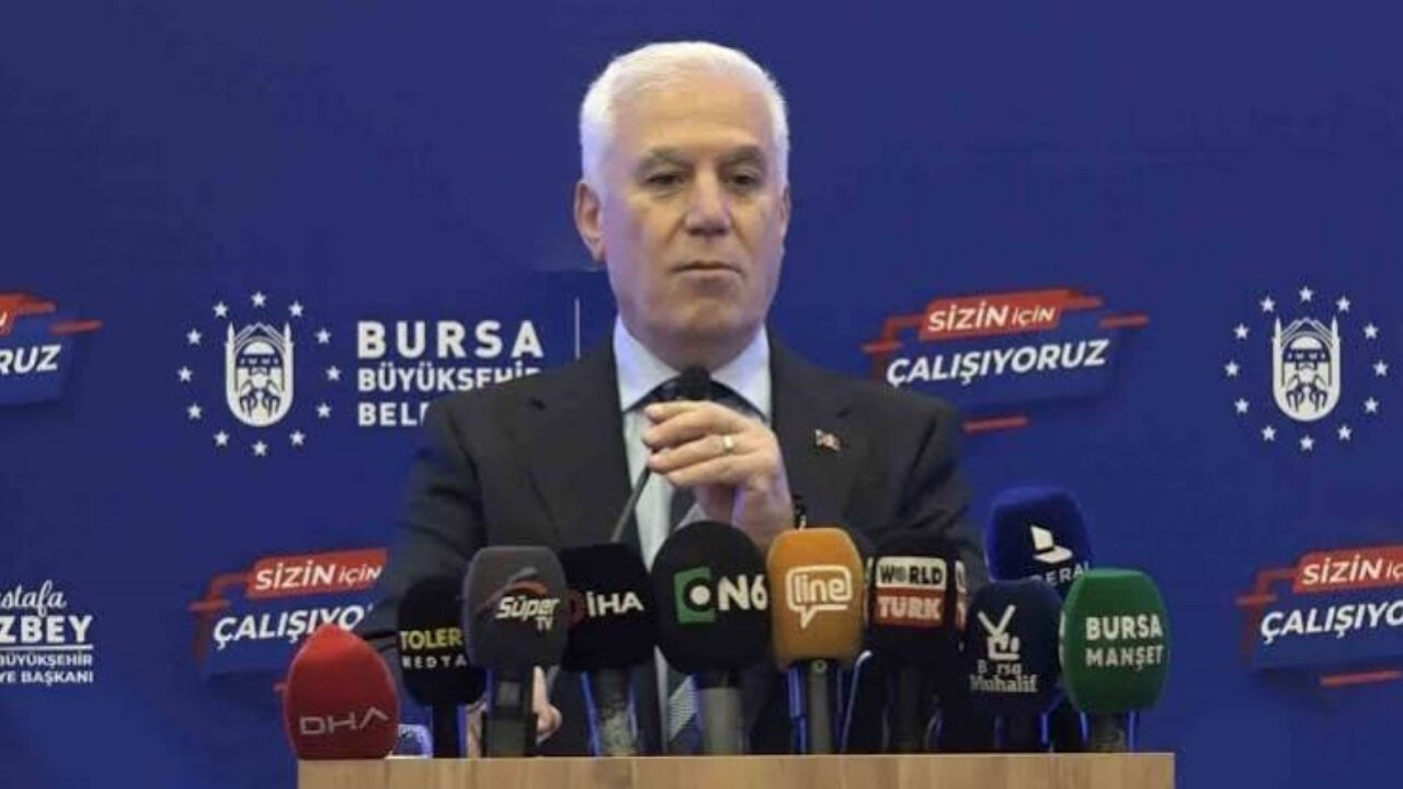 Chp’den İstifa Eden Mustafa Bozbey Kimdir, Hangi Görevlerde Bulundu İşte Hayatı