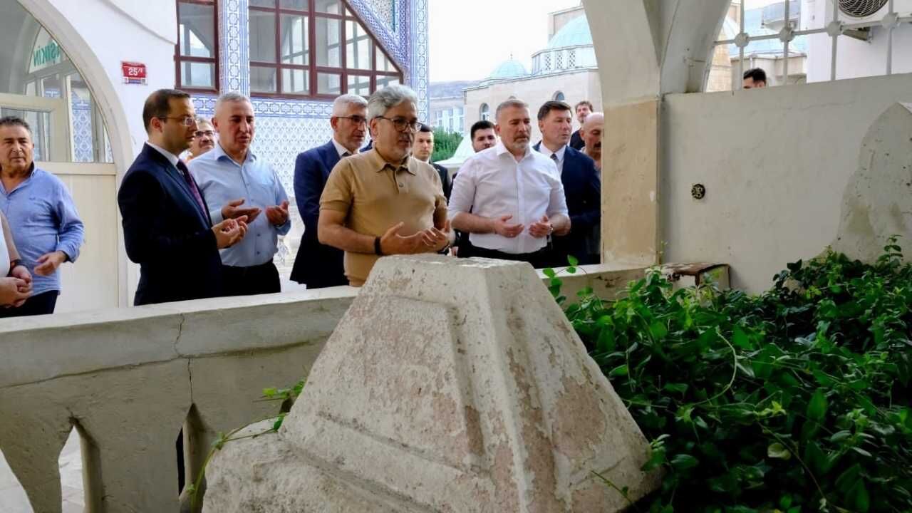 Cizre’de Tarihi Buluşma! Yozgat Dahil 81 İl Müdürü Yüz Yıllık Gelenekle Buluştu (5)