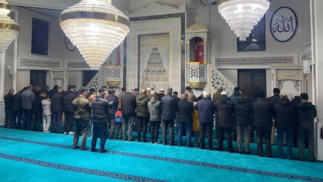 Cuma Günü Tüm Camilerde Okunacak! Diyanet’ten 81 İl İçin Kritik Çağrı (3)