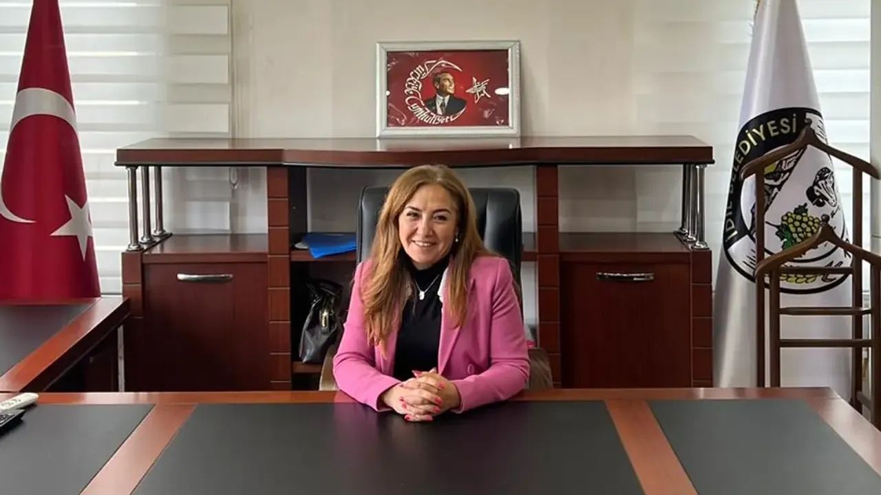 Dem Parti’den Ak Parti’ye Geçen Türkan Kayır Kimdir