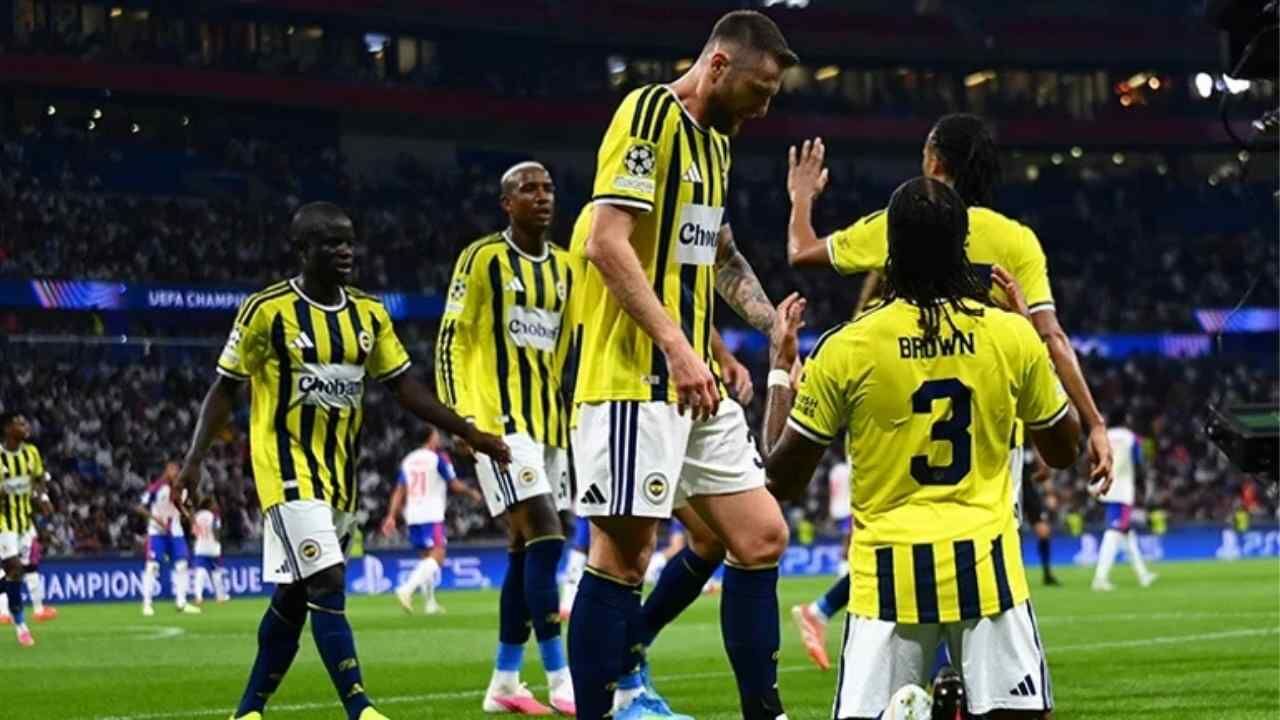 Fenerbahçe’nin Lyon Zaferi Avrupa’da Gündem Oldu! (3)
