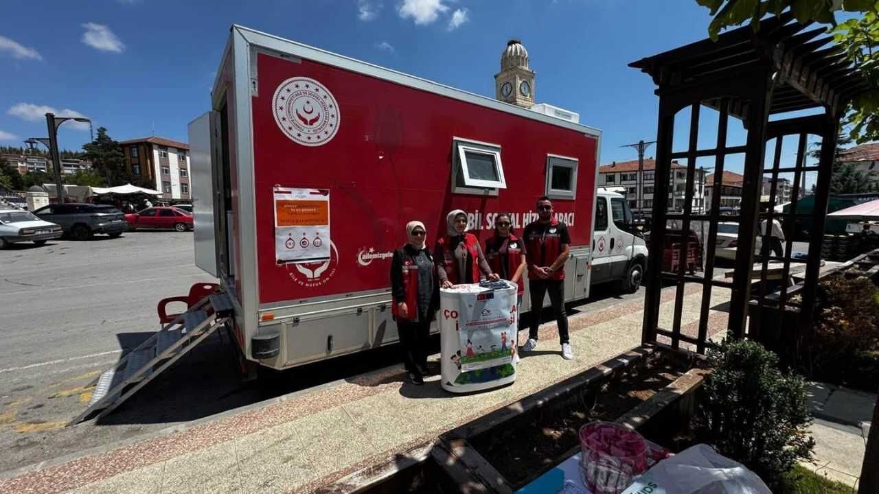Mevsimlik İşçi Ailelerine Anlamlı Destek Yozgat'ta Sahaya İndiler! (3)