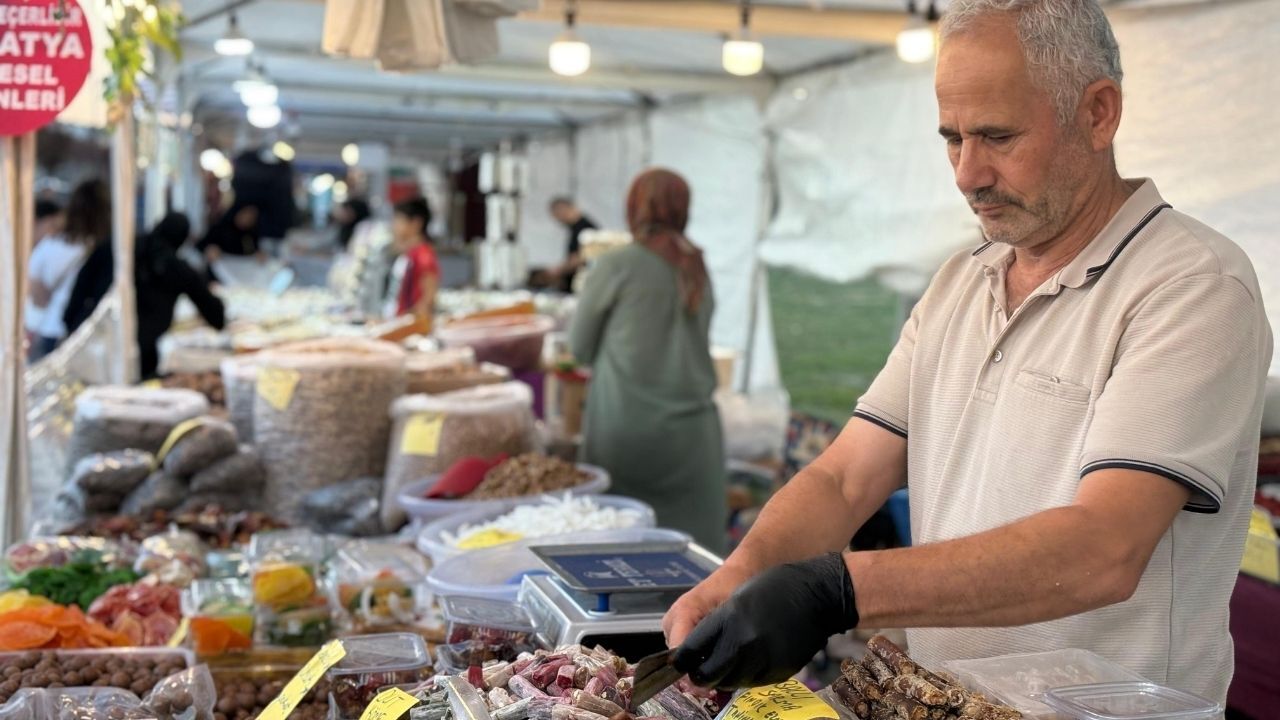 Sincan’da Kültür Ve Eğlence Dolu Buluşma ‘Geleneksel Sincan Yaz Festivali’ Tüm Hızıyla Sürüyor