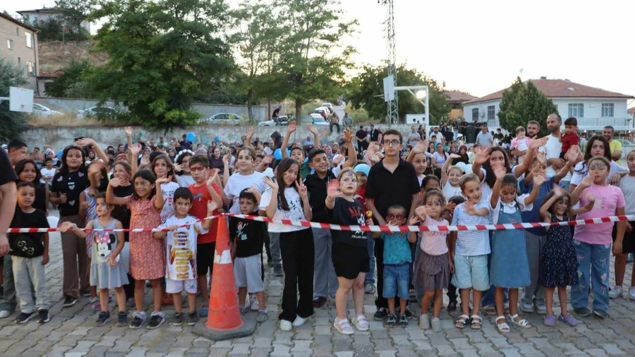 Yerköy'de Mahalleler Şenleniyor (1)