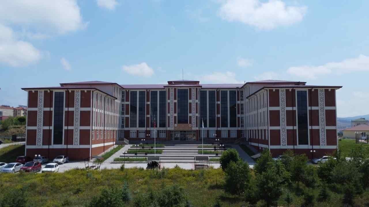 Yozgat Bozok Üniversitesi 4 Bin 347 Kontenjan Açtı (3)